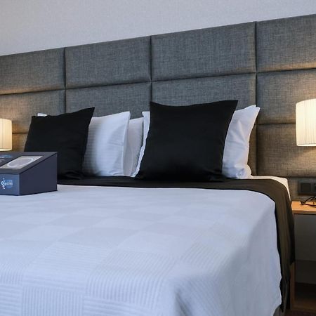 Brand Business Hotel Корлу Екстериор снимка